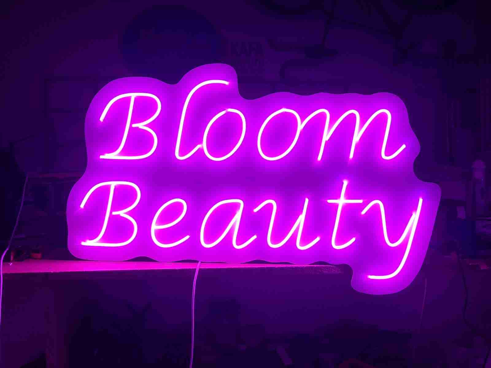 Visual Art Sarajevo LED Neon - LED neon reklame donose nostalgični šarm neona u modernom izdanju. Ekološki su prihvatljive i energetski efikasne, idealne za privlačenje pažnje.