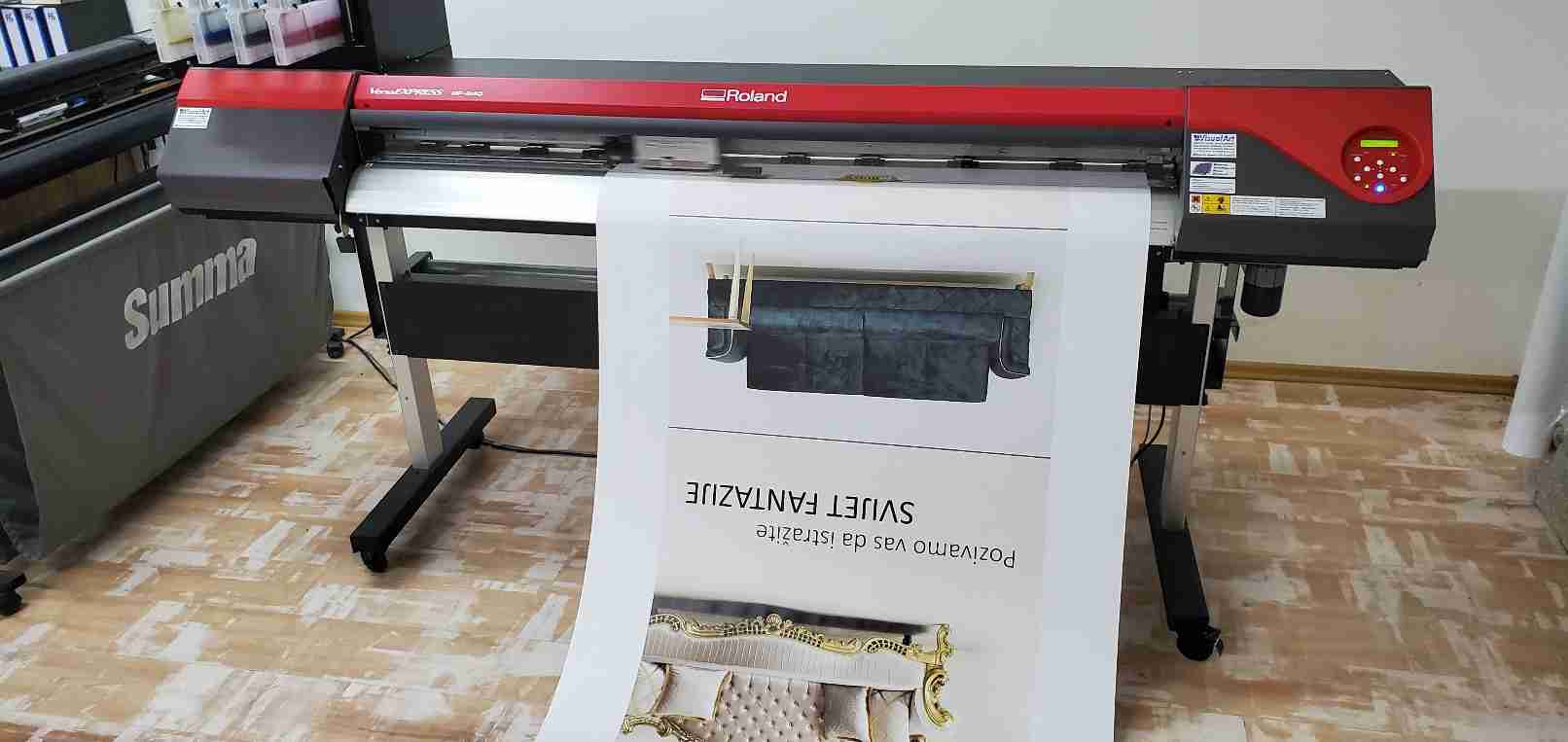 Visual Art Sarajevo Print Velikog Formata - Print velikog formata omogućava visokokvalitetnu štampu na različitim podlogama. Idealan je za bilborde, banere, izloge i ostale reklamne materijale velikih dimenzija.